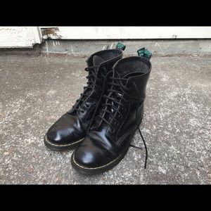 Solovairs UK size 8 (US brannock size 9.5-10)